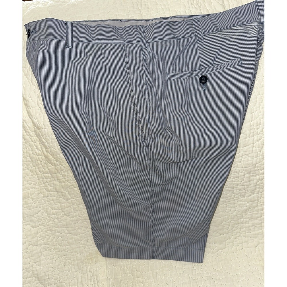 Men Performance Golf Shorts Size W34 10L Blue And White Pin Stripe PGA Tour